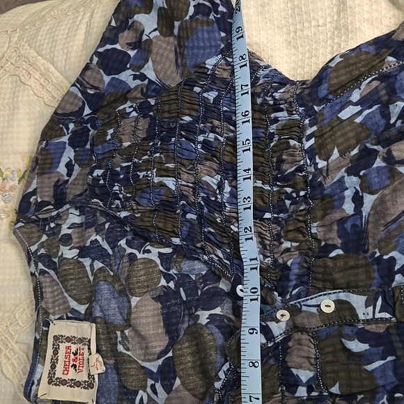 Chelsea and Violet Blue camouflage top - Picture 7 of 8